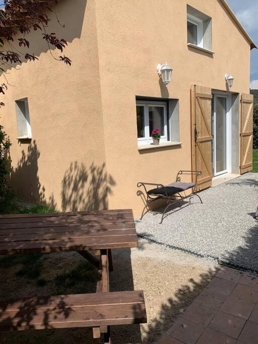 Appartement Avec Jardin Prive Greoux Les Bains Au Bord Du Verdon Kültér fotó